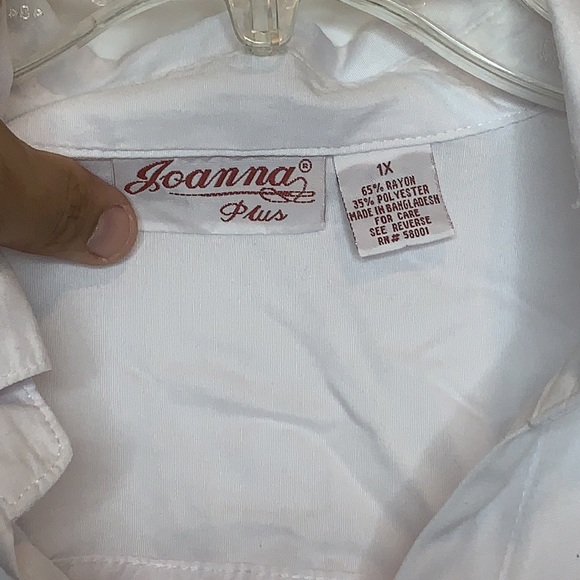 Joanna Plus Button Down Top White 1X PLUS SIZE - Picture 4 of 6